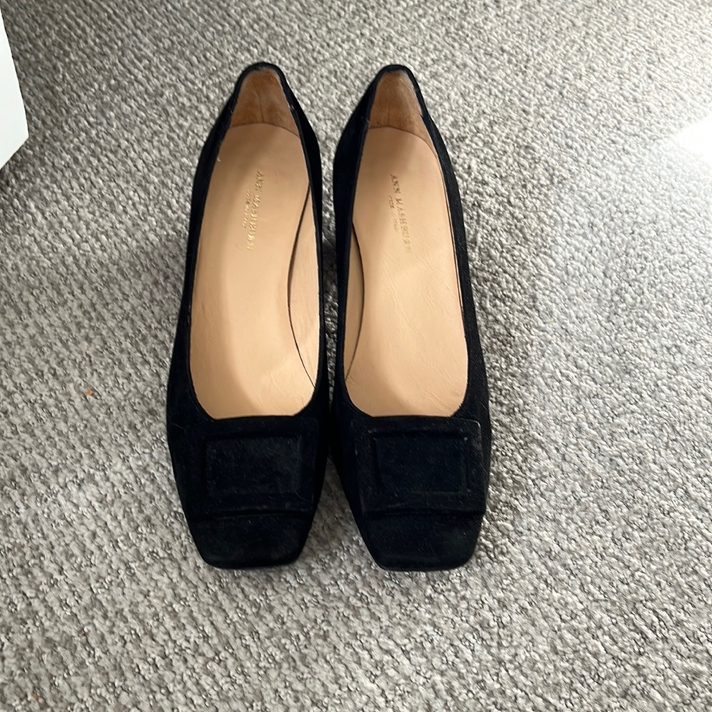 Ann Mashburn Buckle Heel